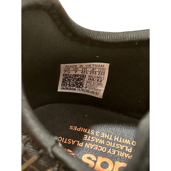 Adidas NMD R1 Web Boost Men's Originals  Sneakers Triple Black Shoes Size 7.5 - Picture 15 of 16